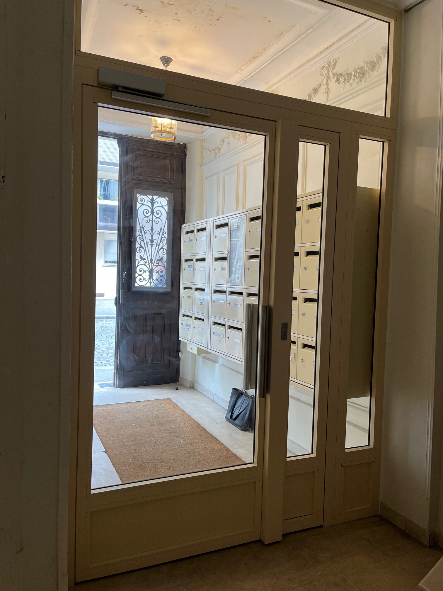 porte sas intérieur