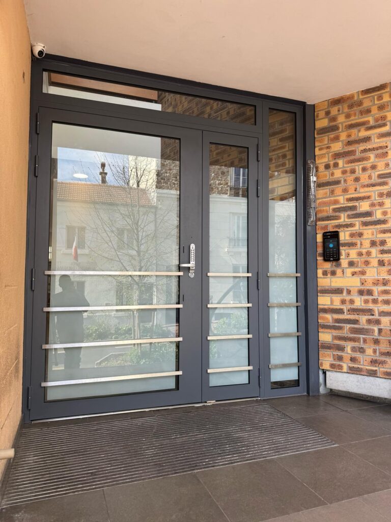porte de hall charenton extérieur