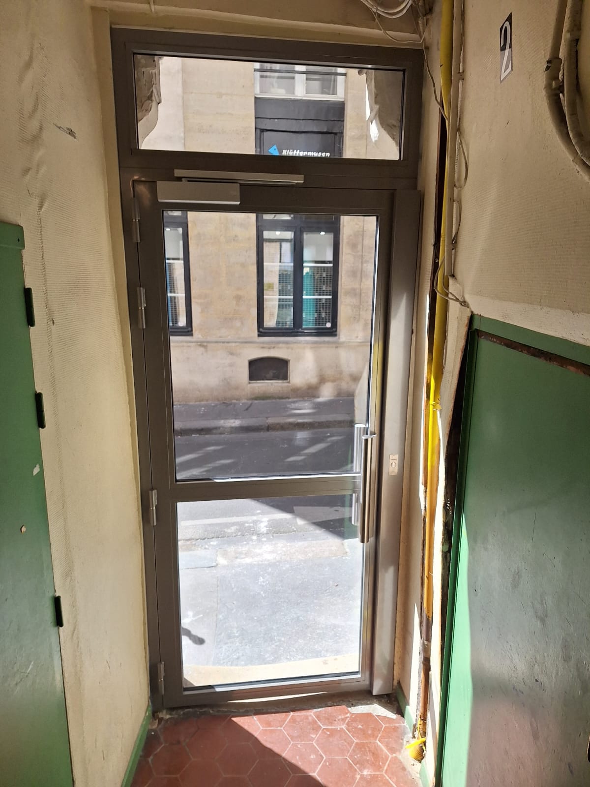 porte de hall intérieur après paris 3