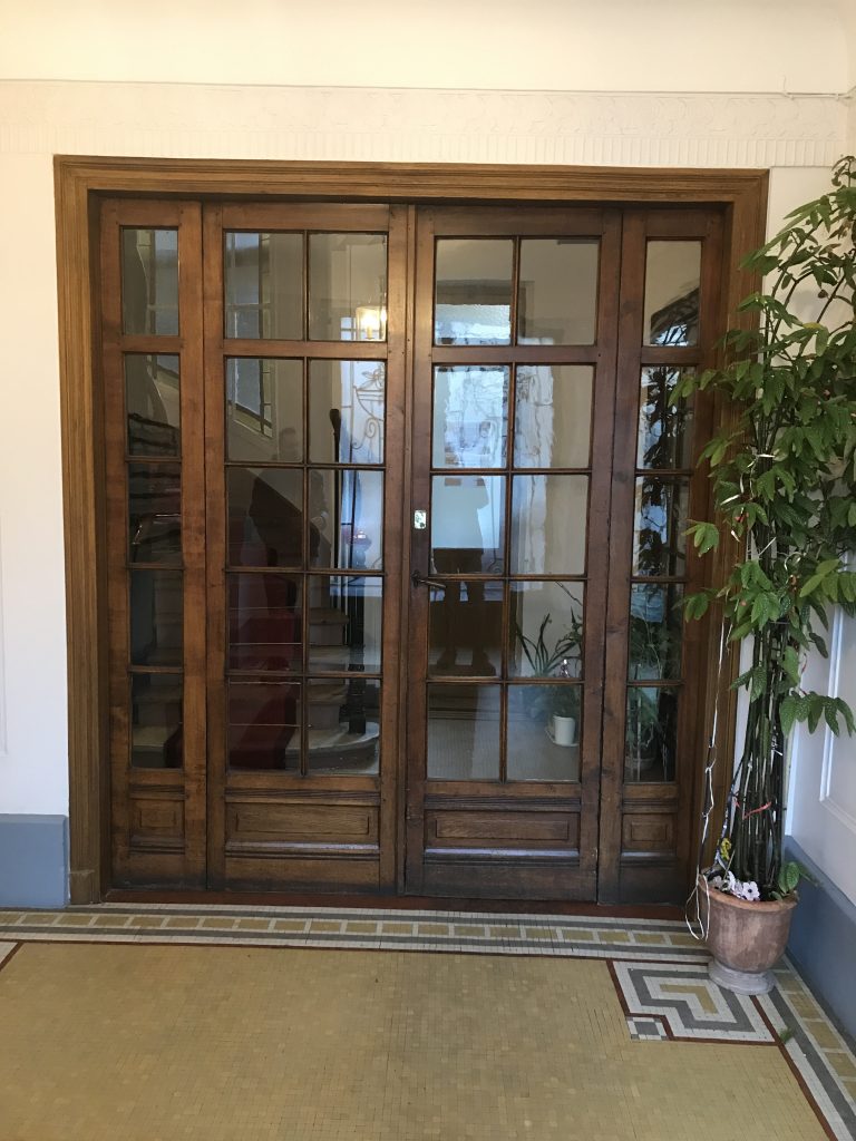 porte de hall picard rhea lamblardie avant